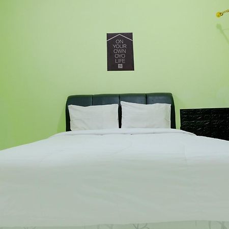 OYO Life 2508 Alba Suites Homestay Syariah Tulungagung Luaran gambar