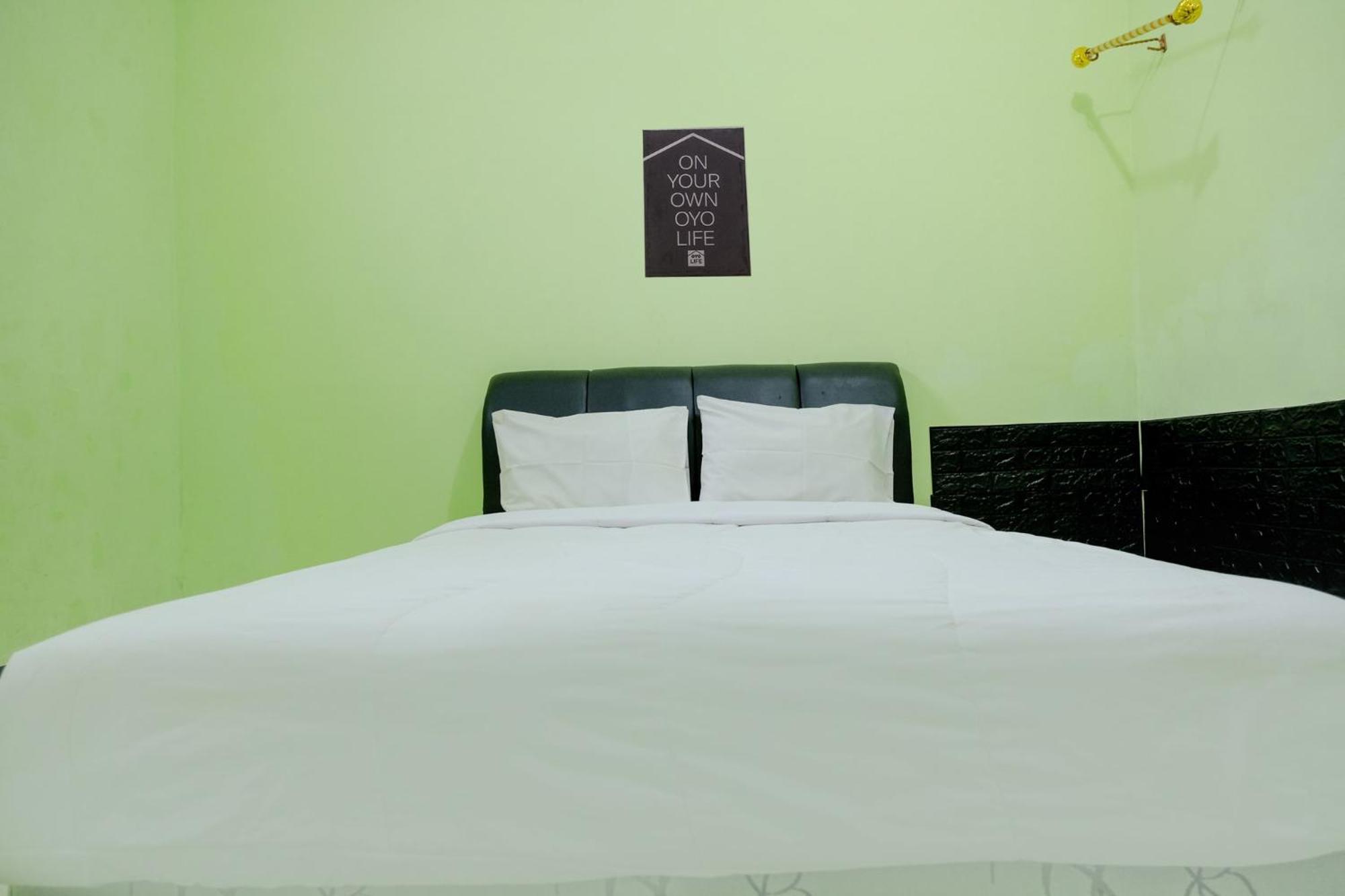 OYO Life 2508 Alba Suites Homestay Syariah Tulungagung Luaran gambar